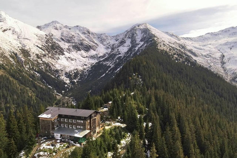 Romania: 3-Day Carpathian Mountains Hiking Tour