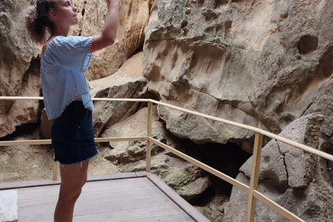 巴库：戈布斯坦国家公园之旅（含酒店接送）