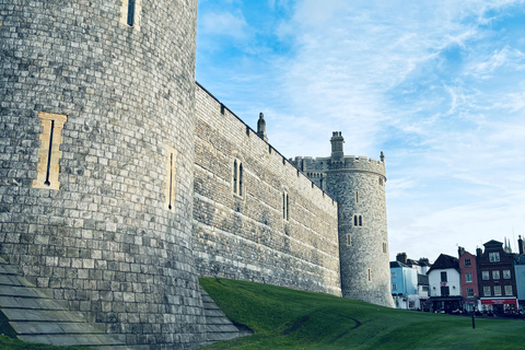 Windsor: Problem-Solving Creative Walking Tour