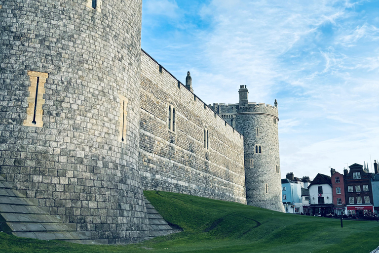 Windsor: Problem-Solving Creative Walking Tour
