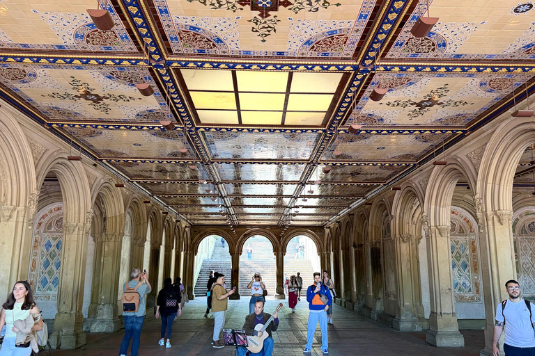 NYC: Central Park Storytelling Pedicab Tour with Theater Central Park Pedicab Tour - Deluxe 1.5 Hour Experience