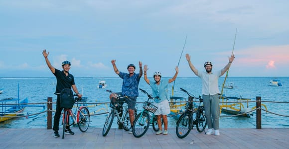 Bali: Sanur Cycling Tour with Market, Ritual & Rice Fields