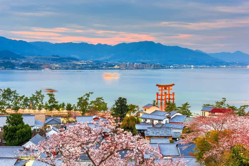 Hiroshima: Miyajima Island UNESCO Site Guided Tour