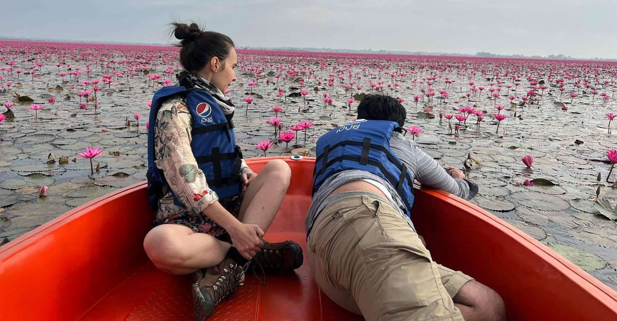 Red Lotus Lake & Banchiang tour - Hizvo