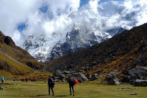 Cusco: Wanderung zur Lagune Humantay - Salkantay 2 Tage