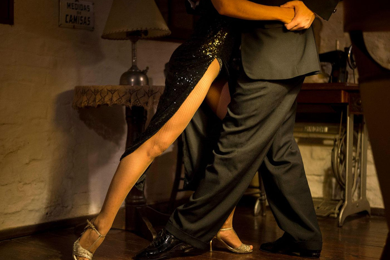 Montevideo: Traditional Dinner &amp; Tango Show at Primuseum