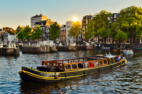 Amsterdam: Moët & Chandon Gourmet Dinner Cruise Amsterdam: Moët & Chandon Gourmet Dinner Cruise