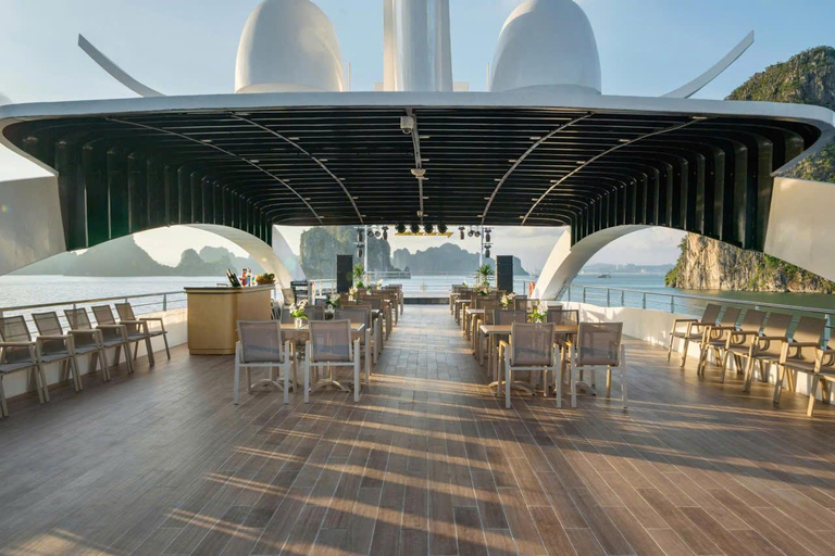 Ha Long Bay: Leona Cruise 6 Star Day Ship with Lunch