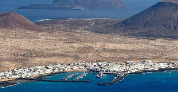 La Graciosa: Transfer + Ferry + Free Time to Explore at Leisure