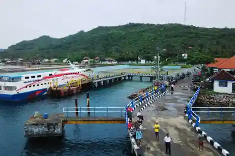 YOGYAKARTA TRANSFER TO JEPARA PORT OR JEPARA TO YOGYAKARTA.