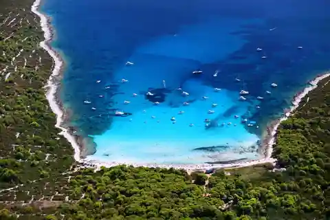 Excursions en bateau rapide Sakarun, Sunkenshipp, Veli Rat, Bozava ; Muline...