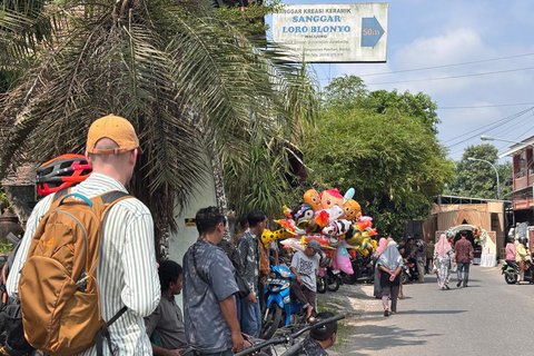 Yogyakarta: Bike Tour, Pottery, Ricefield, Museum With Lunch Bike, Pottery Class, Rice fields, Museum (No Lunch)