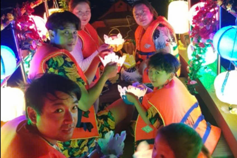 Hoi An: Thu Bon River Flower Lantern Experience