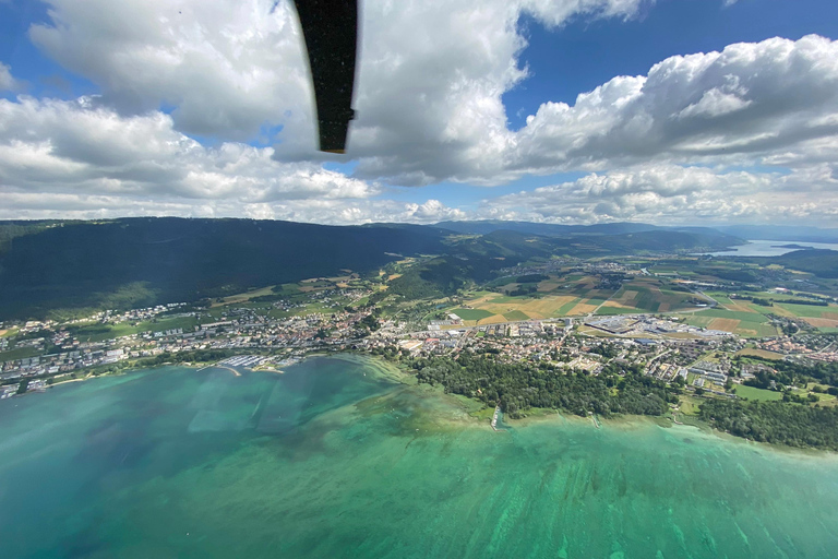 Bern: Exclusive Lakeland Helicopter-Tour for up to 4 People