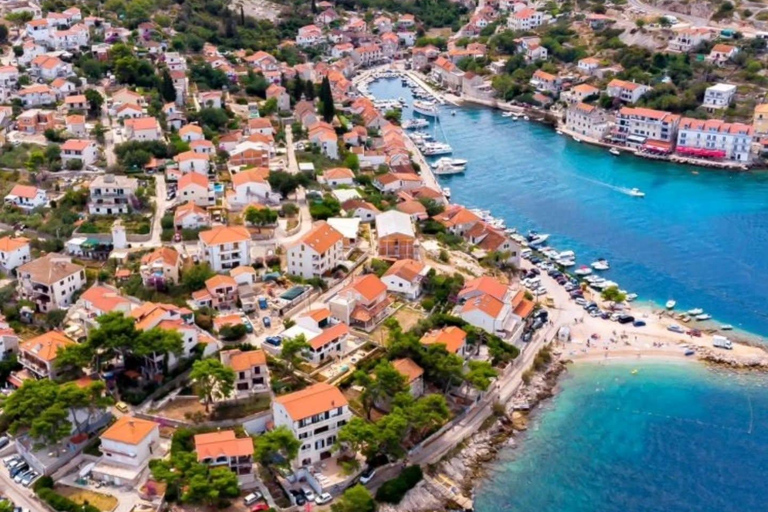 From Omiš: 3 island Tour-Blue Lagoon, Šolta, Brač with Lunch