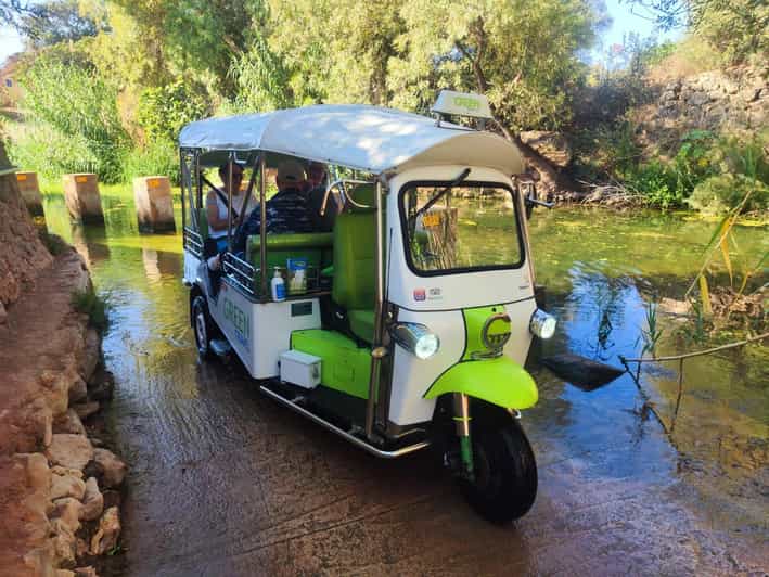 Descubra os segredos do interior do Algarve de tuk-tuk