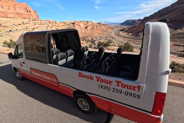 Desde Moab: Recorrido panorámico por el Parque Nacional de los Arcos con excursiones cortasExcursión al Atardecer | Parque Nacional de Arches