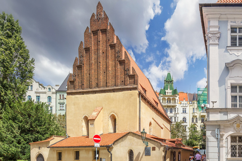 Praga: Tour di 4 ore in Segway e Scooter con pranzo e bevande