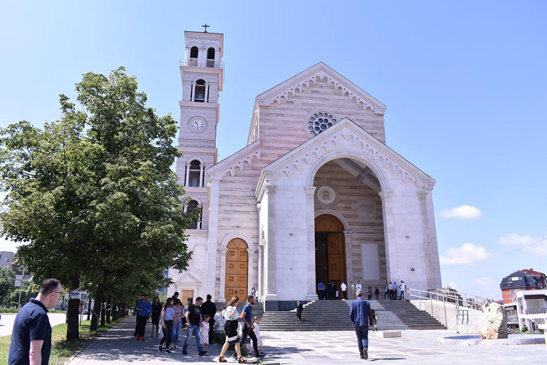 Au départ de Tirana : Visite de Prishtina et Prizren