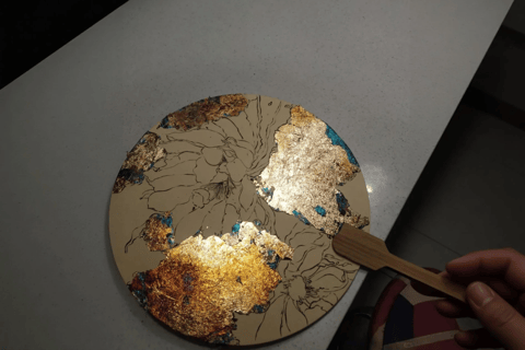 Guangzhou: Gold Leaf Fan Art Experience Guangzhou: Gold Leaf Fan Art Experience