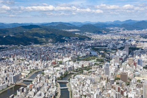 Hiroshima : Croisière en hélicoptèreVisite de la préfecture d'Hiroshima/avec la TRF