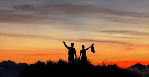 Bali: Mount Batur Sunset Trekking Tour with Coffee Break