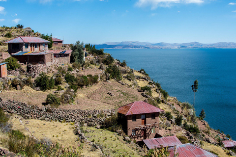 Da Puno: Tour di 2 giorni Uros, Amantani e Taquile + Pasto