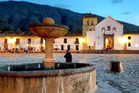 Bogotá: tour della città con musei e collina di Monserrate opzionaleTour con salita al Monte Monserrate