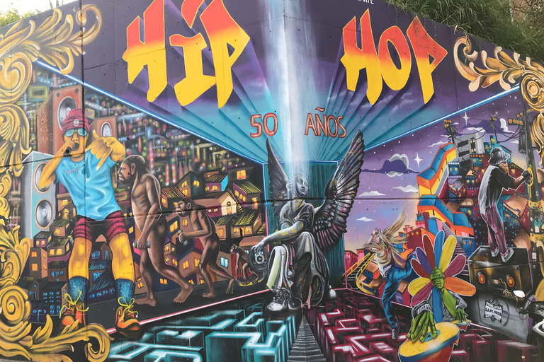 Medellín: Comuna 13 (Graffitour) Discover the Transformation