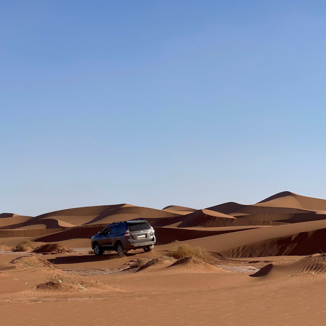 Au départ de Zagora : Excursion d'une journée dans le désert à Erg chigaga & visite d'un 4x4 - quad