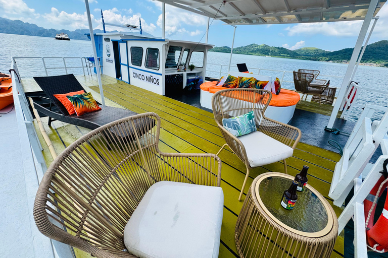 Coron Island: Coastal Trimaran Tour