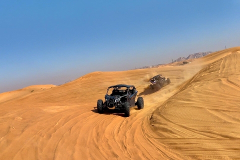 Duin Buggy Dubai: Can-am Maverick X3 X RS turbo RRCan-am Maverick X3 X RS turbo RR - 2 zitplaatsen - 2 uur
