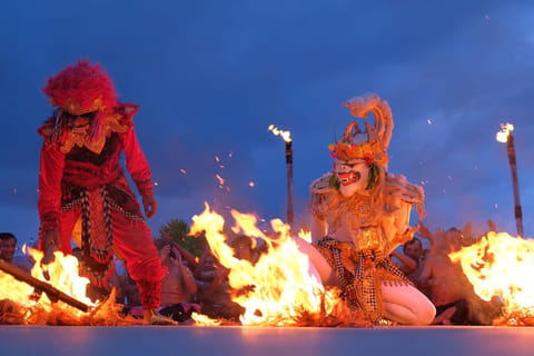 Bali: Kecak Fire Dance Entry Ticket and Uluwatu Temple