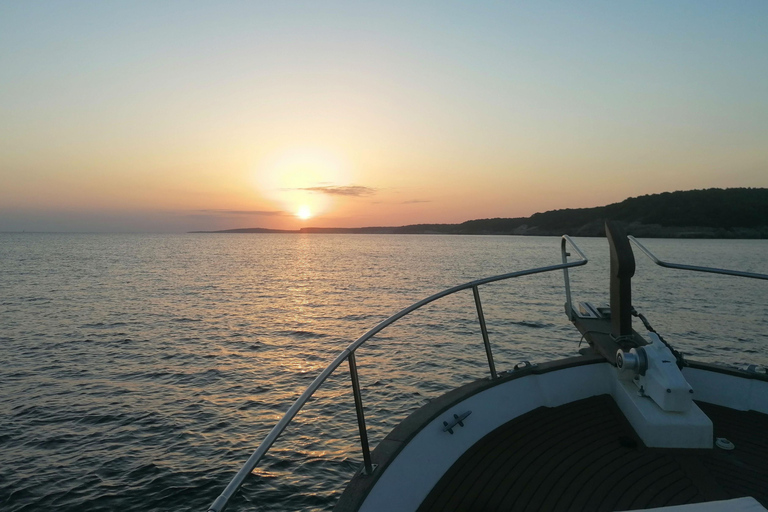 From Cala Galdana, Menorca: Half-Day Boat Excursion with Local Skipper