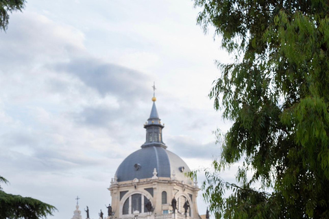 Madrid: Private Photo Tour with a Professional Photographer
