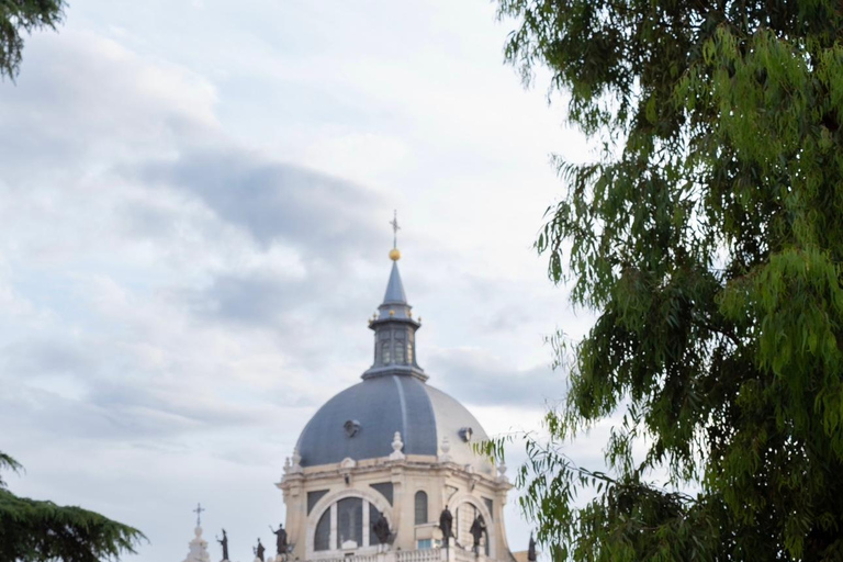 Madrid: Private Photo Tour with a Professional Photographer