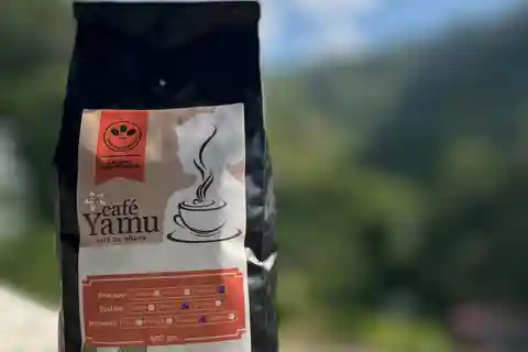 Coffe Tour: Land Rover Adventure, with Harvest and Tasting.