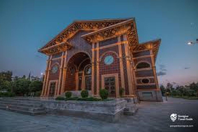 From Kutaisi: Batumi - Georgian Las Vegas & Seafood Haven