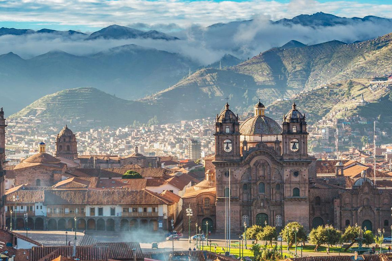 REIS VAN PUNO NAAR CUSCO MET DE ROUTE VAN DE ZON