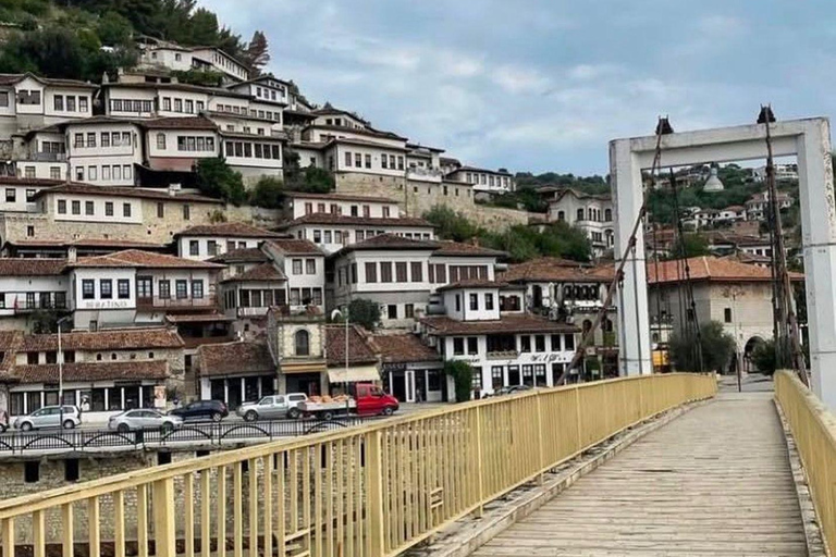 From Tirana: Berat Day Trip with Free Time and Lunch