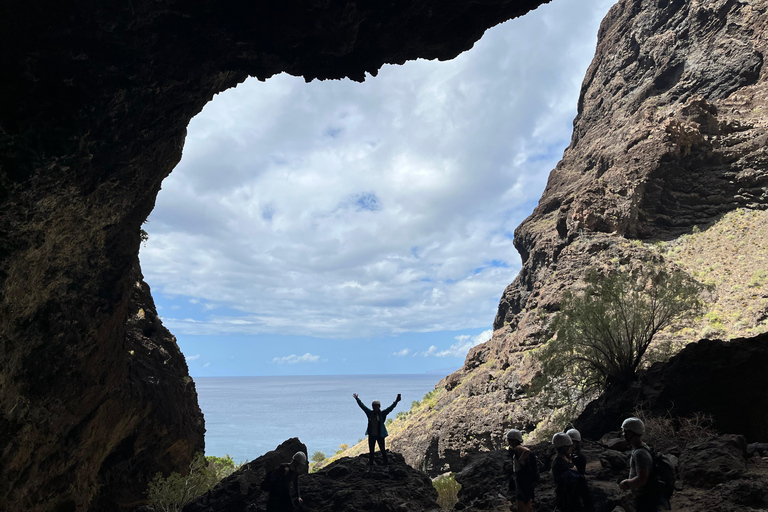 Masca Gorge Guided Hike + Boat Ride + Transport