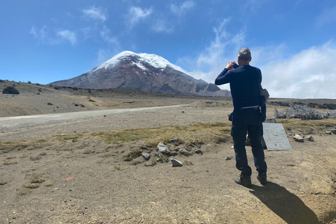 Quito to Cuenca: 4-Day Cotopaxi, Quilotoa, Baños, Chimborazo Tour + Standard Hotel