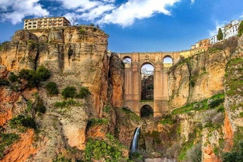 Tour particular de Ronda e Marbella a partir de Málaga e Surrondes