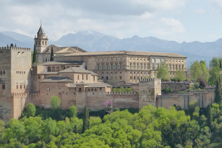 Granada: Alhambra, Generalife, and Alcazaba Tour