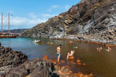Santorini: Volcano, Hot Springs, and Thirasia Boat Tour With pick-up