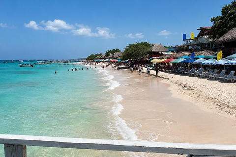 Cartagena: Playa Blanca Barú Day Trip, Lunch & Hotel Pickup