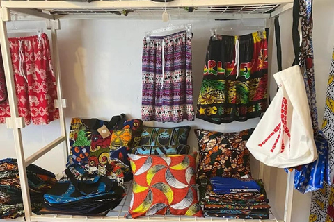 Nairobi: Cultural Shopping and Kazuri Beads Factory Tour Nairobi: Cultural Shopping and Cultural Dances Experience