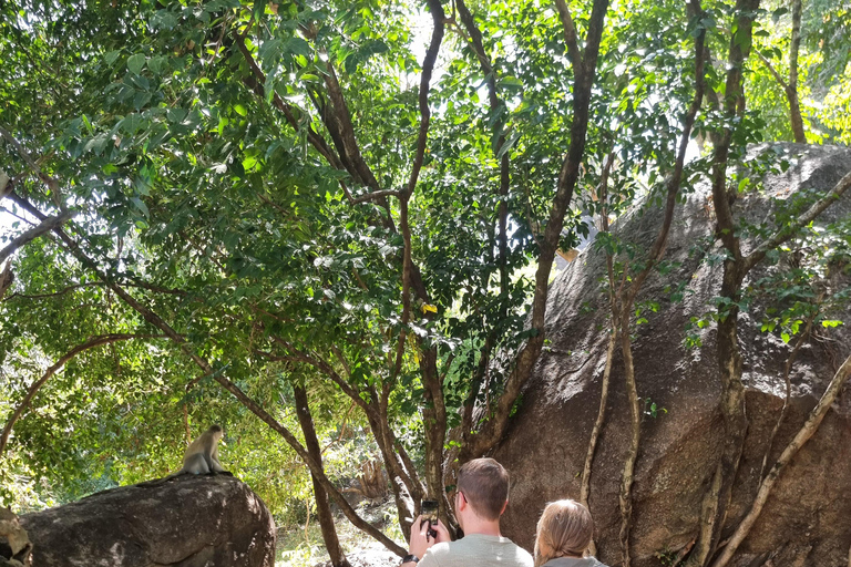 Kit-Mikayi Historical Stone Hiking Tour