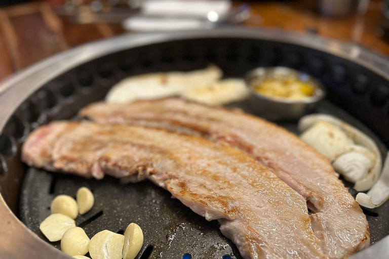 Taste hidden street food in Seoul with a 2.5h food tour Taste hidden street food in Seoul