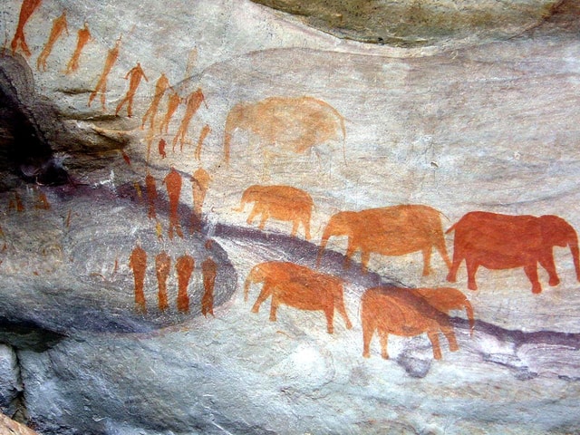 Durban: Giants Cave Paintings & Mandela Capture Site Tour